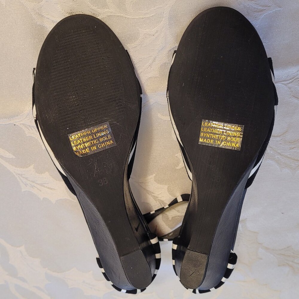 🎉NWT🎉 Django & Juliette Black/White Leather Sandals - Picture 7 of 8